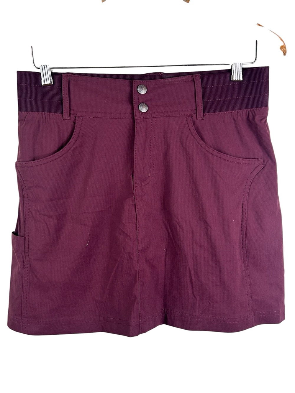 Title Nine Clamber skort in a deep maroon color ribbed waistband